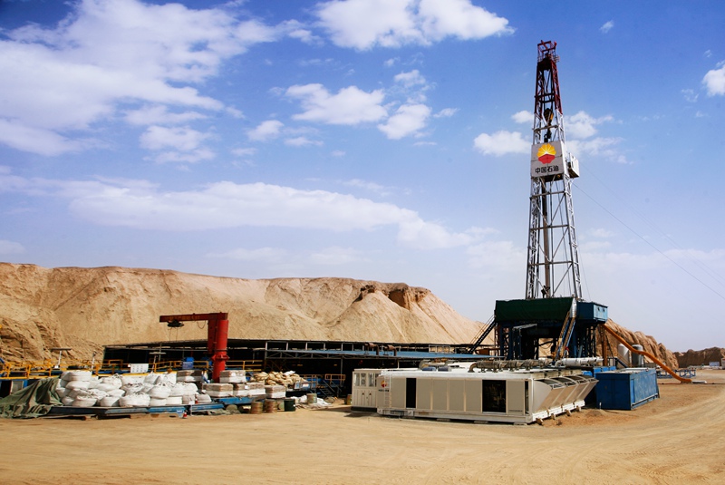 1715389421733215.jpg Электрическая буровая установка нефтяного месторождения Тарим.JPG